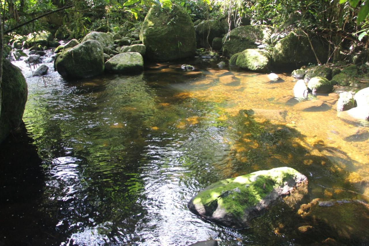 Sitio Das Bromelias Cachoeira Do Tombador 우바투바 외부 사진